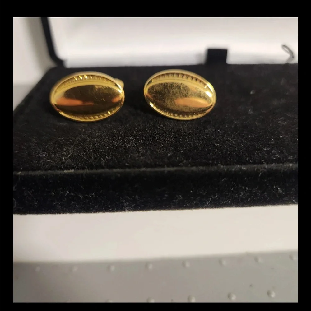 Vintage Swank Oval Cufflinks Engravable In Velvet Case